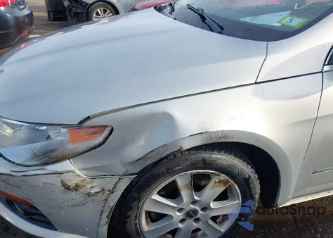 2011 Volkswagen Cc Lux Plus z USA, uszkodzony, nr VIN WVWHP7AN1BE720236